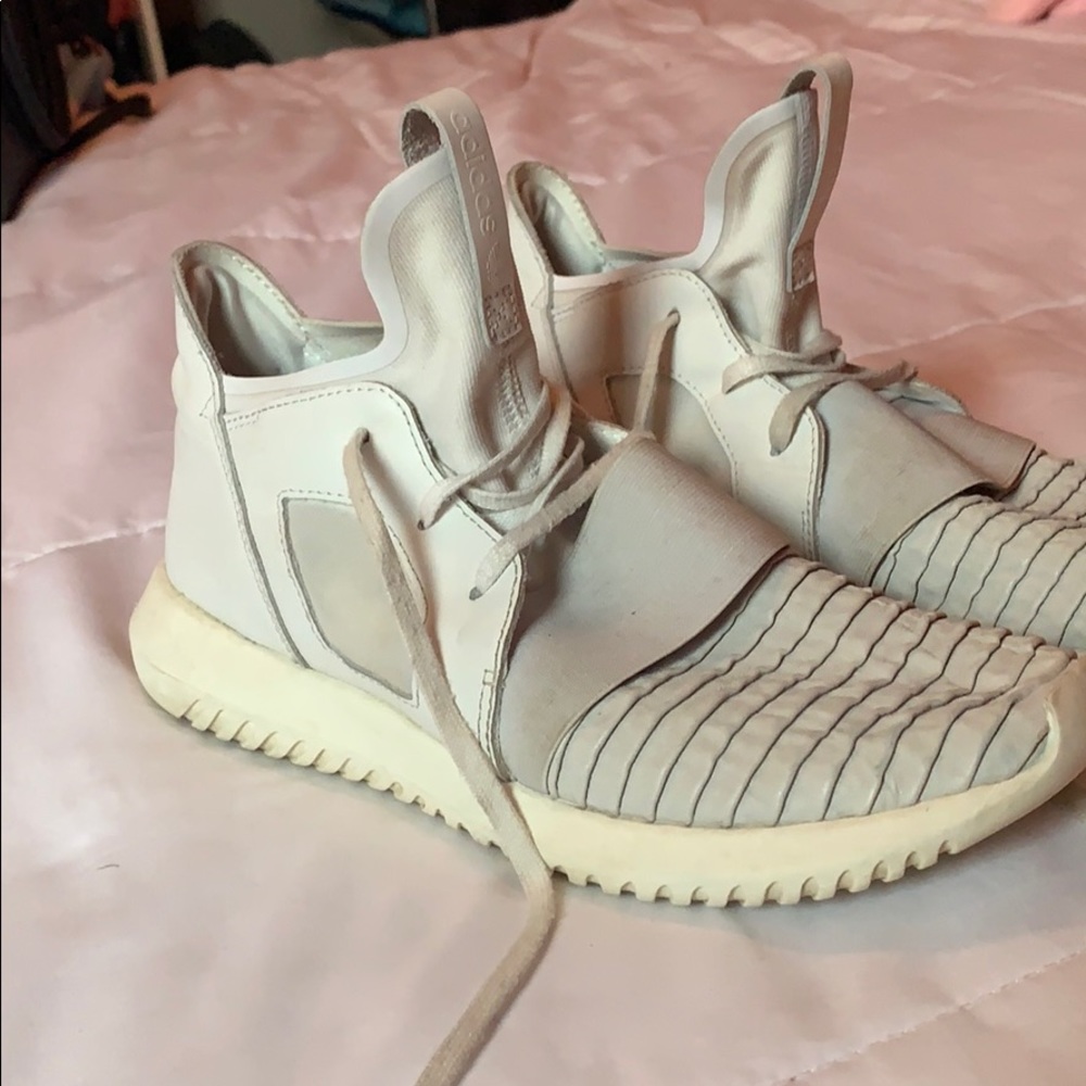 Adidas Tubular shoes
